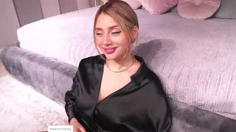 Angie online show from 07-11-26, 02:25