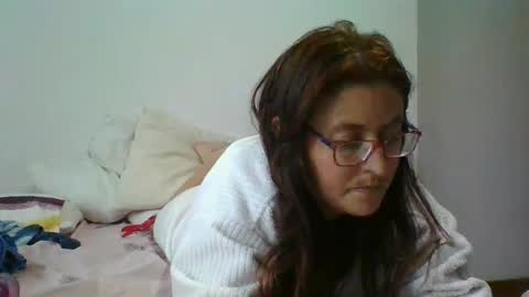 Nina online show from 02-17-25, 08:04