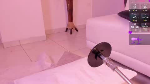 Snapshot of nina_sweetz chatting on 06-24-26, 06:18 Nina online show from 06-24-26, 06:18
