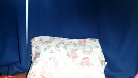 Snapshot of ninabrunette19 chatting on 02-05-25, 10:12 ninabrunette19 online show from 02-05-25, 10:12