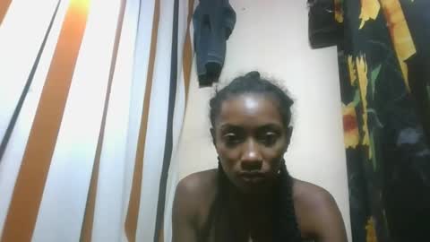 ninaeaa online show from 11-18-25, 06:51