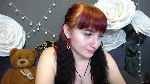 ninaflawlees online show from 11-15-25, 01:07