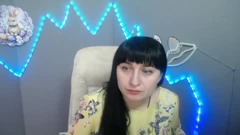 ninaflawlees online show from 04-08-26, 12:05