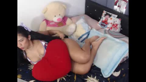 Ninapalmer online show from 10-25-25, 06:02