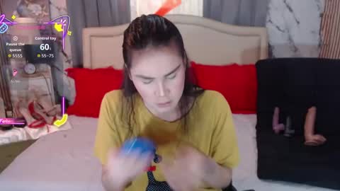 ninarussell online show from 02-10-26, 02:15