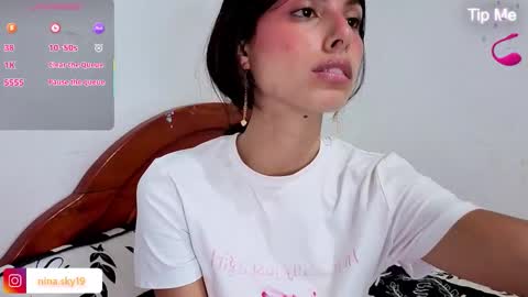 Snapshot of ninasky19 chatting on 01-09-26, 10:44 ninasky19 online show from 01-09-26, 10:44