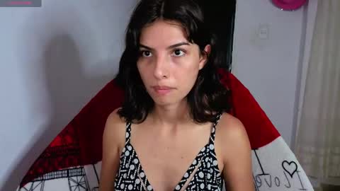 Snapshot of ninasky19 chatting on 04-16-26, 09:39 ninasky19 online show from 04-16-26, 09:39