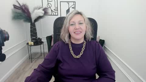 ninastarle online show from 11-30-25, 04:38