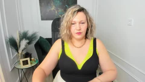 ninastarle online show from 04-10-26, 04:50