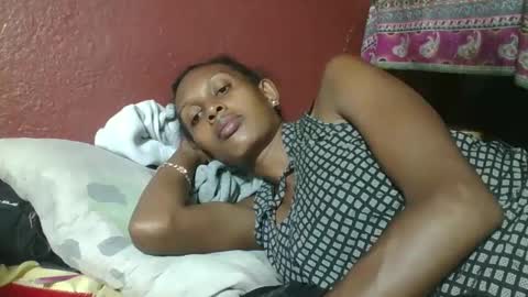 Snapshot of ninie246746 chatting on 02-17-25, 06:37 ninie246746 online show from 02-17-25, 06:37