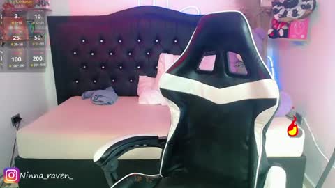 Snapshot of ninna_raven chatting on 06-13-26, 09:35 Ninna online show from 06-13-26, 09:35
