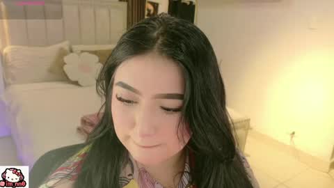 Snapshot of ninna_sweet_ chatting on 04-19-26, 12:15 Nina online show from 04-19-26, 12:15