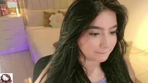 Snapshot of ninna_sweet_ chatting on 05-13-26, 01:19 Nina online show from 05-13-26, 01:19