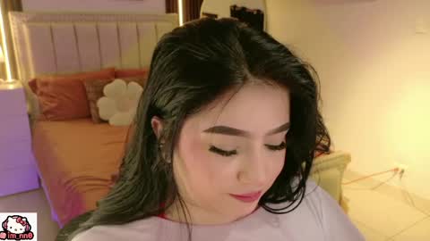 Snapshot of ninna_sweet_ chatting on 05-25-26, 01:06 Nina online show from 05-25-26, 01:06