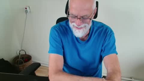 Snapshot of nipplesilverdad55 chatting on 10-15-25, 01:00 nipplesilverdad55 online show from 10-15-25, 01:00