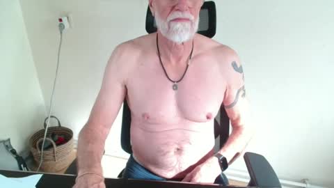 Snapshot of nipplesilverdad55 chatting on 10-18-25, 09:54 nipplesilverdad55 online show from 10-18-25, 09:54