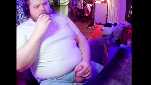 Snapshot of nippsino95 chatting on 06-14-26, 01:57 HungStepSon online show from 06-14-26, 01:57