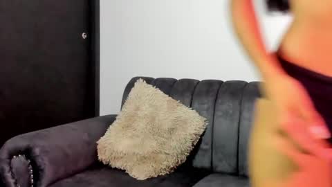 Snapshot of nira_lux chatting on 06-18-26, 01:50 Nira Lux online show from 06-18-26, 01:50