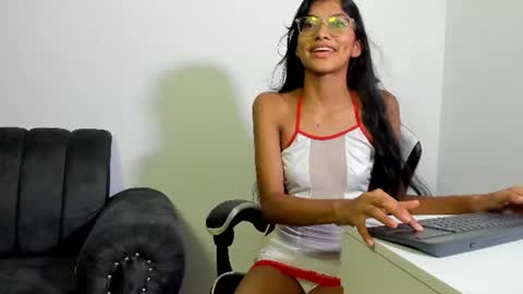 Snapshot of nira_lux chatting on 07-01-26, 01:51 Nira Lux online show from 07-01-26, 01:51