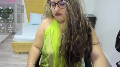 Snapshot of niraksil chatting on 09-12-25, 12:05 Niraksil online show from 09-12-25, 12:05