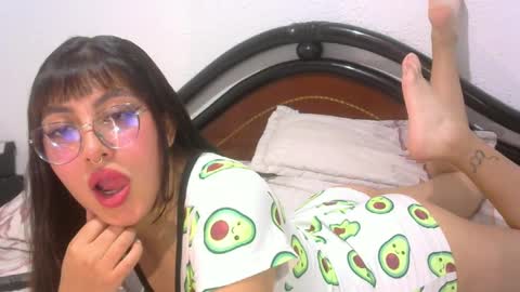 Snapshot of nirit3183 chatting on 03-07-25, 08:00 Daph J online show from 03-07-25, 08:00