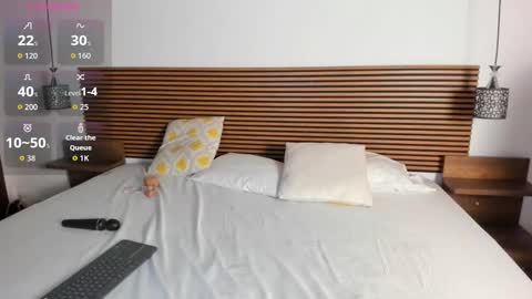 Nitha Gonzalez online show from 11-28-25, 10:34