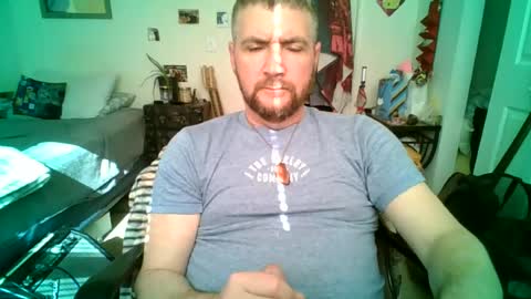 Snapshot of njoefats420 chatting on 06-16-26, 09:17 njoefats420 online show from 06-16-26, 09:17
