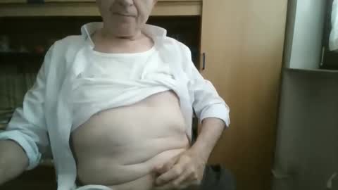 Snapshot of nkdyy chatting on 04-26-26, 01:20 nkdyy online show from 04-26-26, 01:20