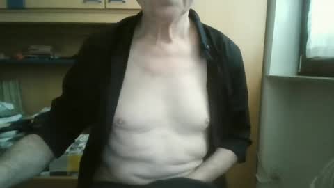 Snapshot of nkdyy chatting on 04-28-26, 01:27 nkdyy online show from 04-28-26, 01:27