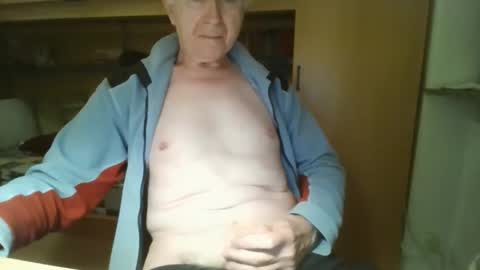 Snapshot of nkdyy chatting on 05-21-26, 11:34 nkdyy online show from 05-21-26, 11:34