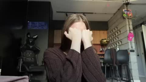 Tears Lora online show from 05-17-26, 01:03