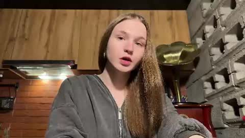 Tears Lora online show from 06-10-26, 08:19