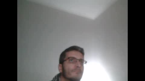 Snapshot of nmcandeias chatting on 02-08-25, 01:11 Nuno online show from 02-08-25, 01:11