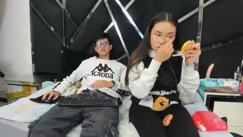 Snapshot of noa_arez chatting on 02-03-26, 02:21 NoaandArez online show from 02-03-26, 02:21