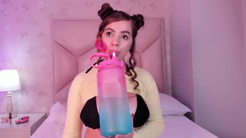   ambarsulliva  online show from 01-21-25, 05:51