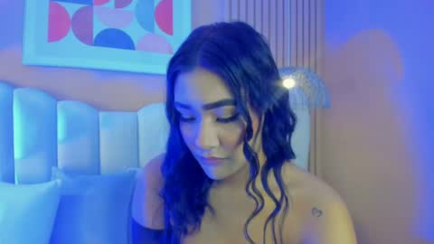 Snapshot of noa_moon chatting on 06-12-26, 02:54 Noa online show from 06-12-26, 02:54