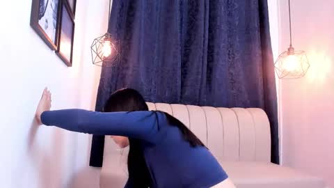 NATHALIA MORENO online show from 11-11-25, 12:16