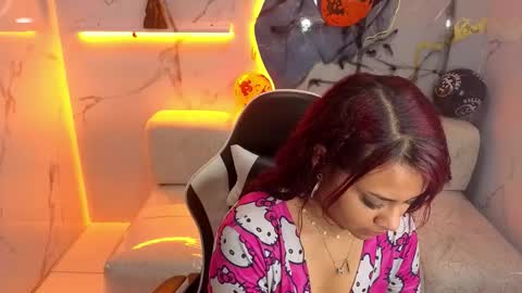 Noa  online show from 10-27-25, 12:31