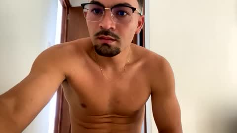 noah_3050 online show from 10-13-25, 06:41