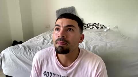 noah_3050 online show from 10-21-25, 05:35