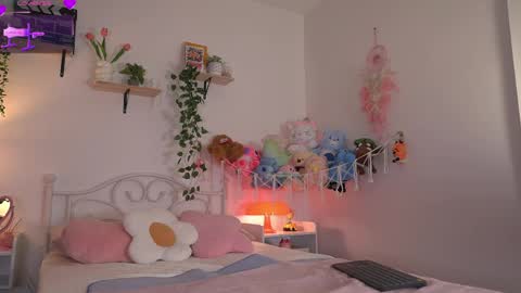 Snapshot of noah__23 chatting on 06-05-26, 10:37 noah__23 online show from 06-05-26, 10:37