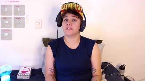 Snapshot of noah_blue7 chatting on 01-31-25, 01:43 Noah online show from 01-31-25, 01:43