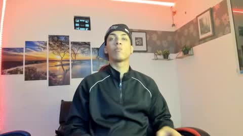 noah_flynn1 online show from 03-08-26, 08:40