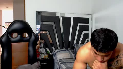 Noah Harris01 online show from 11-13-25, 02:16