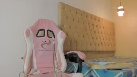noah_jacksxn online show from 06-04-26, 04:51