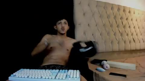 noah_jacksxn online show from 07-02-26, 08:09