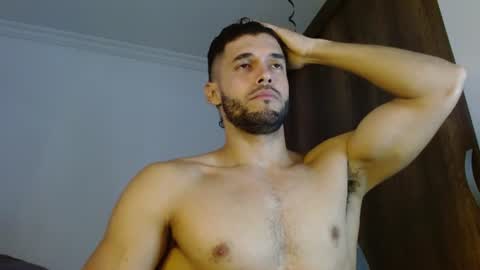 Snapshot of noah_jhonsonn chatting on 07-13-26, 01:03 Noah online show from 07-13-26, 01:03