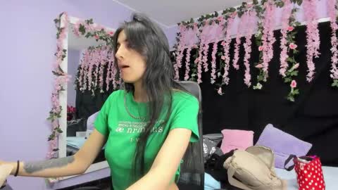 Noah johns online show from 12-17-25, 12:22