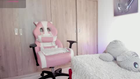 Snapshot of noah_lambert chatting on 02-04-25, 12:55 Noah online show from 02-04-25, 12:55