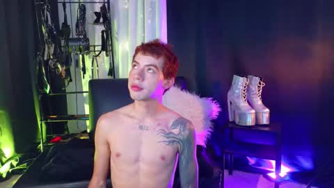 Snapshot of noah_lambert chatting on 02-03-26, 02:32 Noah online show from 02-03-26, 02:32